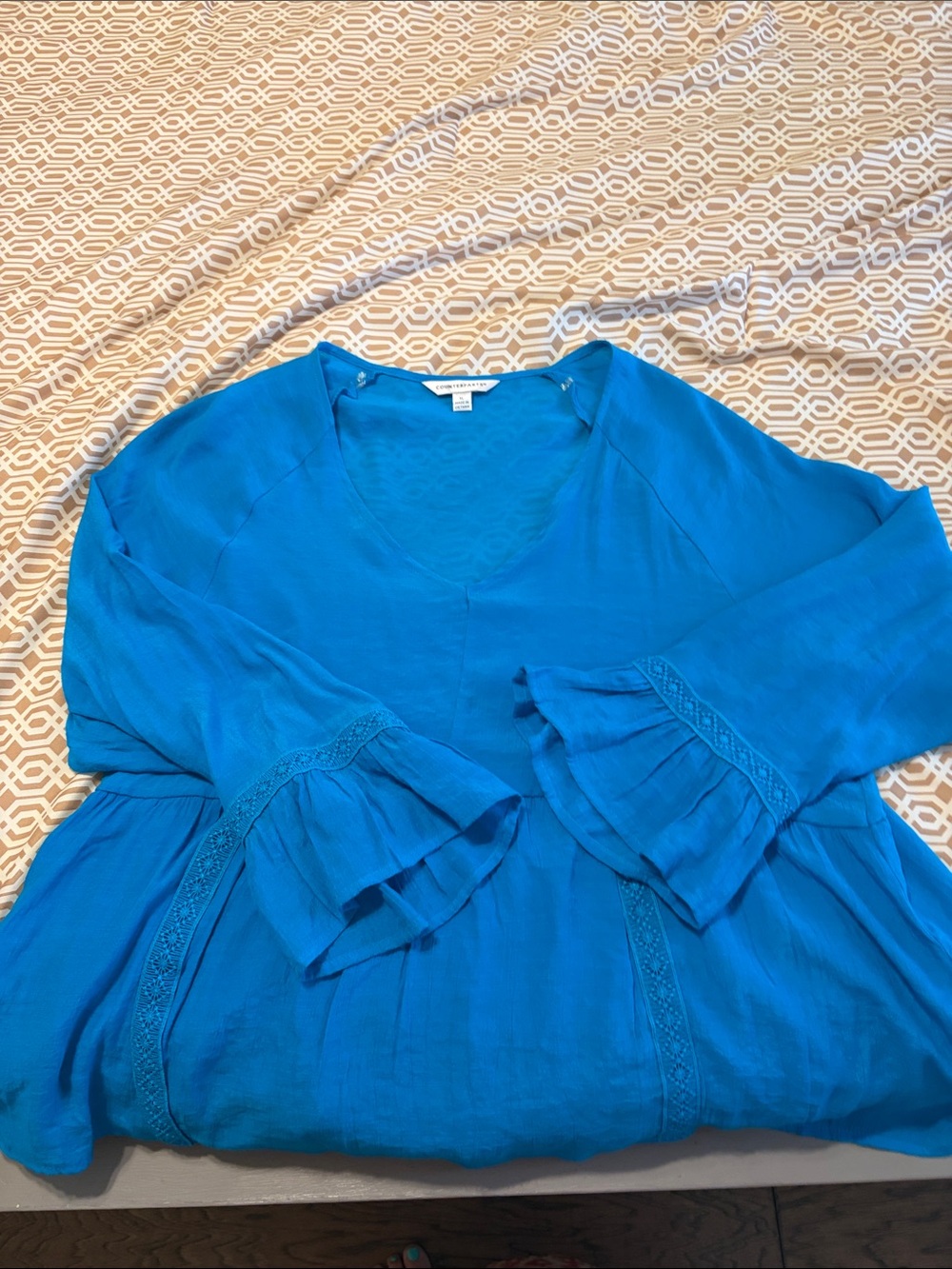 Counterparts Teal/Tourquoise Blue V-Neck Peasant Blouse with Ruffle Sleeves